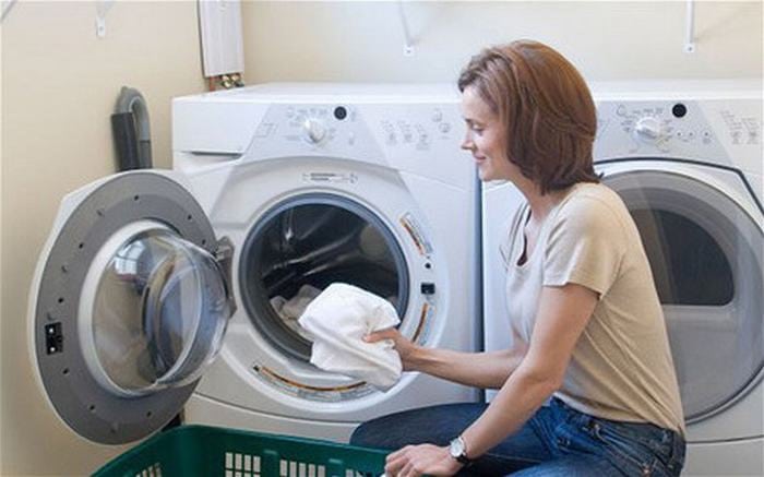 Hướng dẫn giặt quần áo bằng máy giặt đúng cách